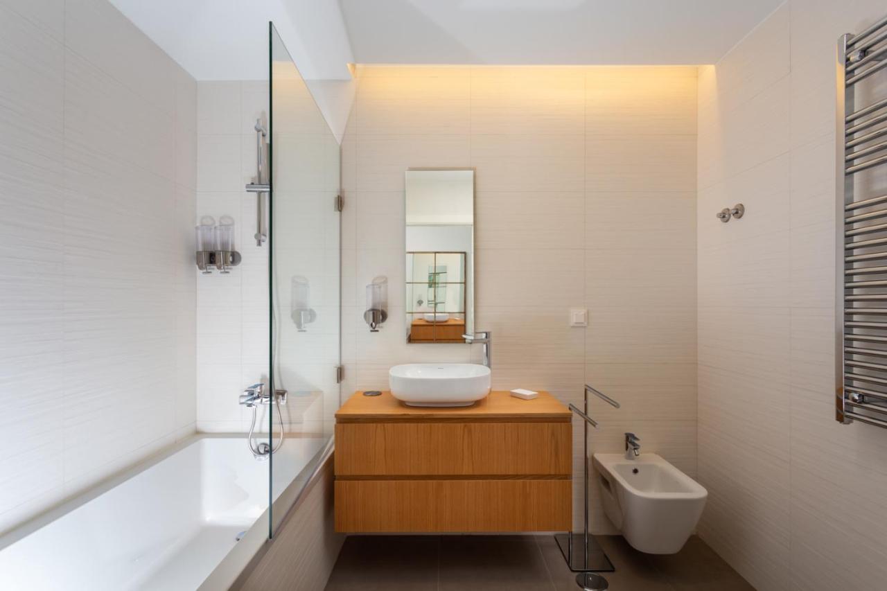 Stupendo-Three Rooms-Suite With Terrace -Center -Air Conditioning-Free Park Лісабон Екстер'єр фото
