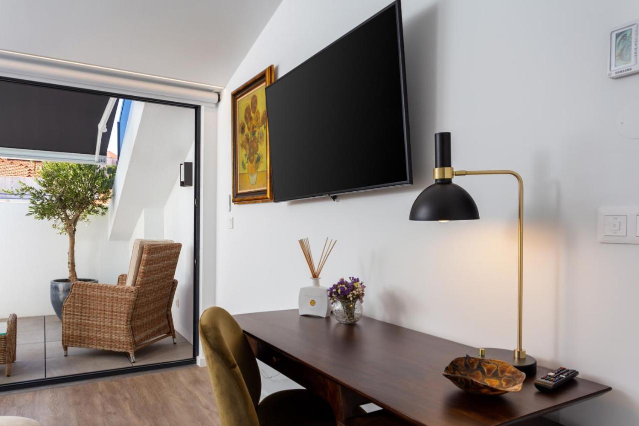 Stupendo-Three Rooms-Suite With Terrace -Center -Air Conditioning-Free Park Лісабон Екстер'єр фото